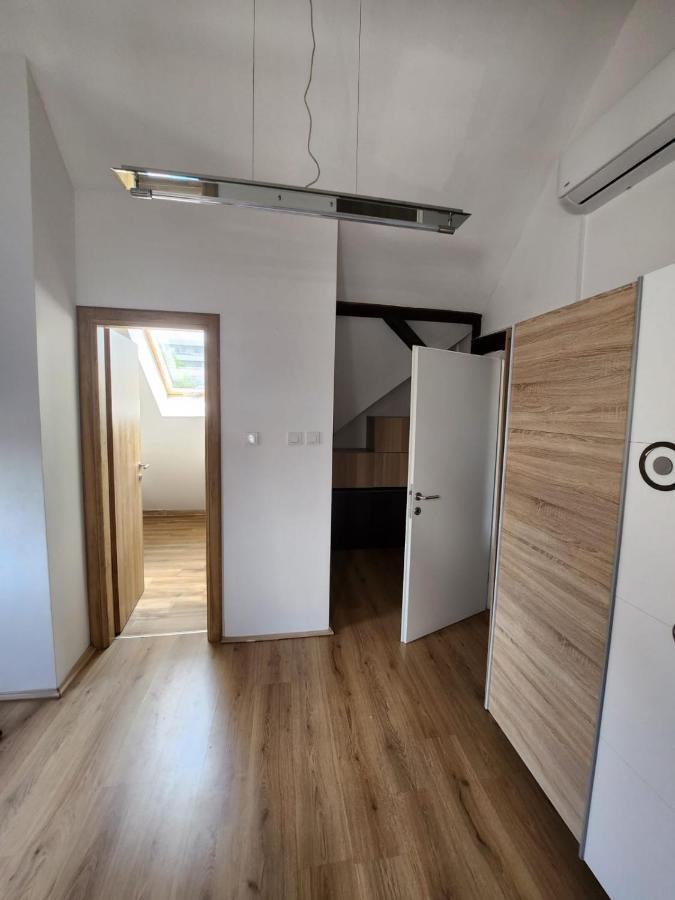 Apartman Buzanova 001 Apartment Zagreb Exterior photo